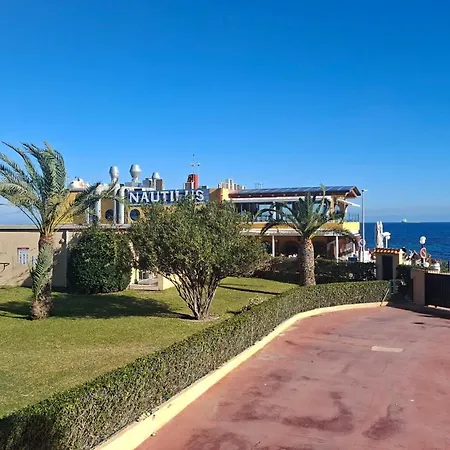 דירה Stylish Frontline Punta Prima With Sea Views *