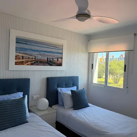 דירה Stylish Frontline Punta Prima With Sea Views