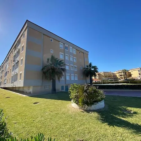 Stylish Frontline Punta Prima With Sea Views דירה טורבייחה