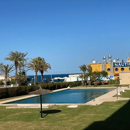 דירה Stylish Frontline Punta Prima With Sea Views טורבייחה